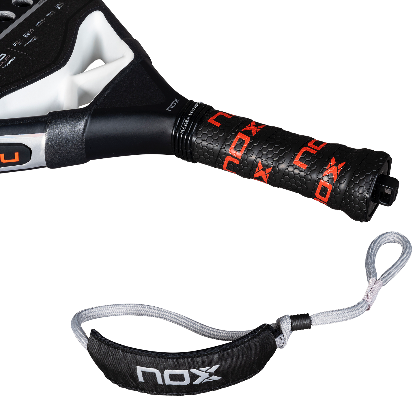 NOX AT10 Pro Cup HARD 2025 padelio raketės rankena – ergonomiška rankena su neslystančia apvija ir NOX dirželiu