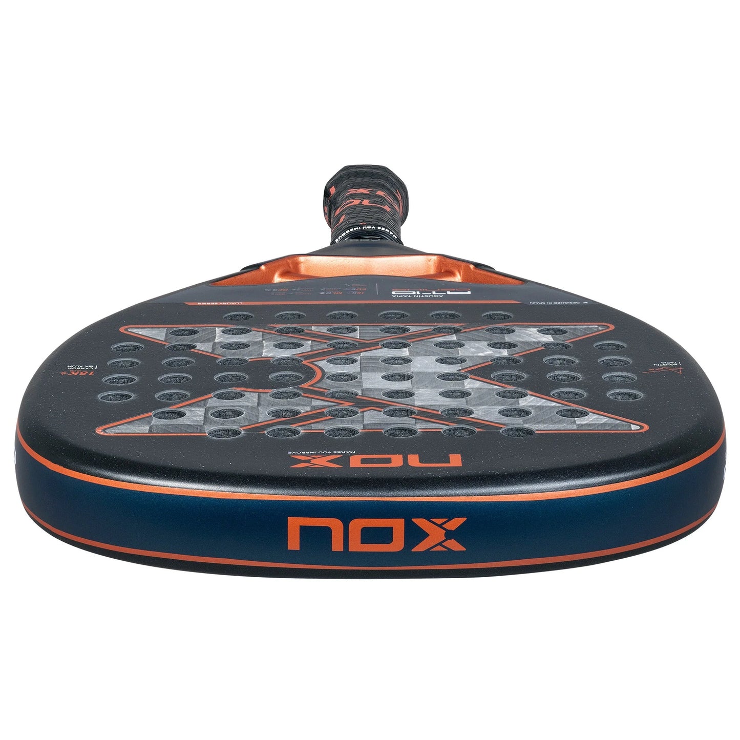 NOX Genius Attack 18K Alum padelio raketė iš viršaus – viršutinio krašto forma ir dizainas