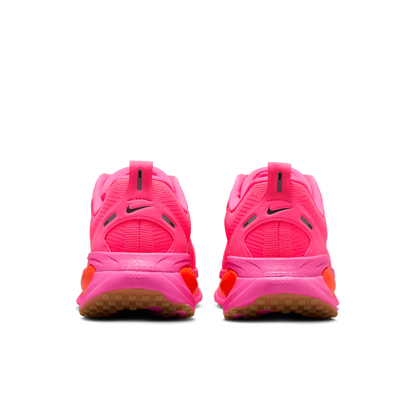 Nike Vomero 18 running shoes pink Woman's HM6804-602