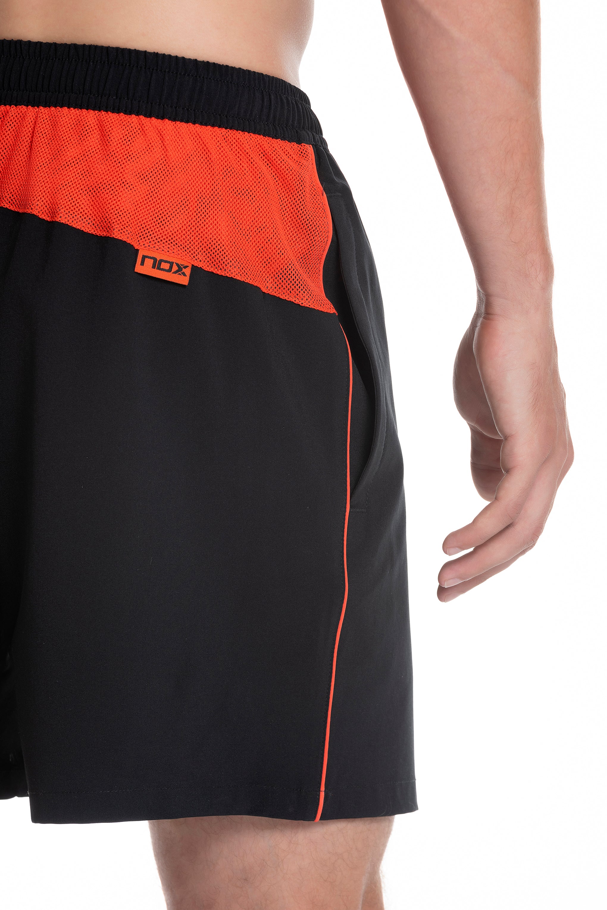 Šortai vyrams NOX TEAM SHORTS Regular Black/Red