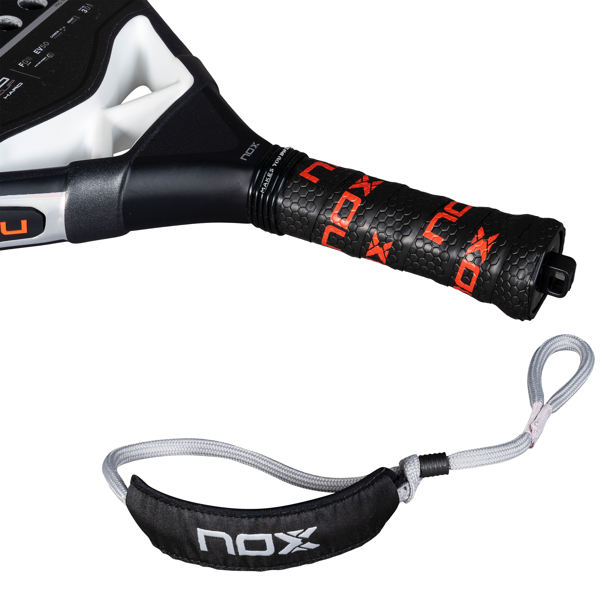 NOX AT10 Pro Cup HARD 2025 padelio raketės rankena – ergonomiška rankena su neslystančia apvija ir NOX dirželiu