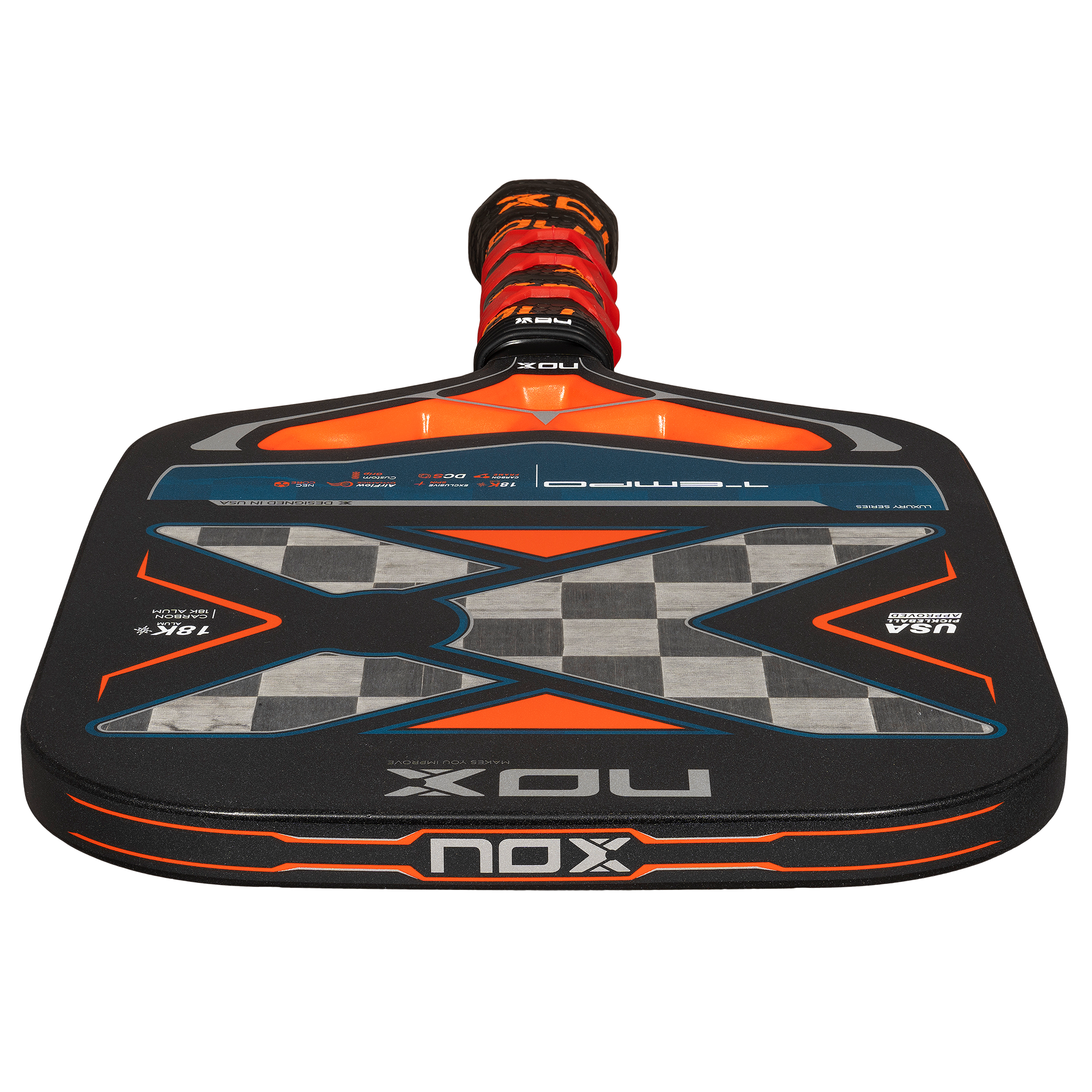 NOX Luxury Tempo 18K Alum-Carbon pickleball raketė iš viršaus – klasikinė forma su NOX logotipu ir premium apdaila