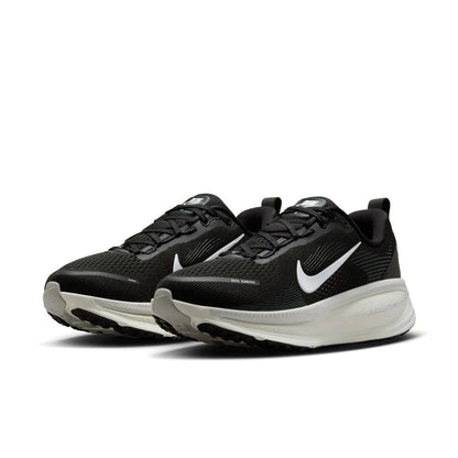 Nike Air Zoom Vomero 18 bėgimo bateliai juodai balta Woman's HM6804-005