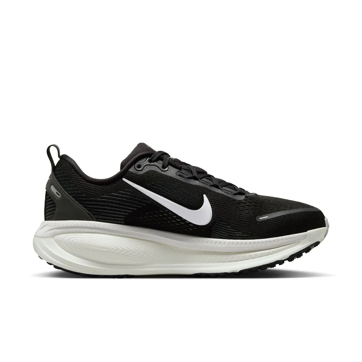 Nike Air Zoom Vomero 18 bėgimo bateliai juodai balta Woman's HM6804-005