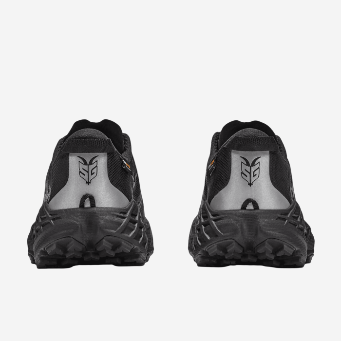 HOKA Speedgoat 7 GTX Men's Shoes Black / Gray - 4