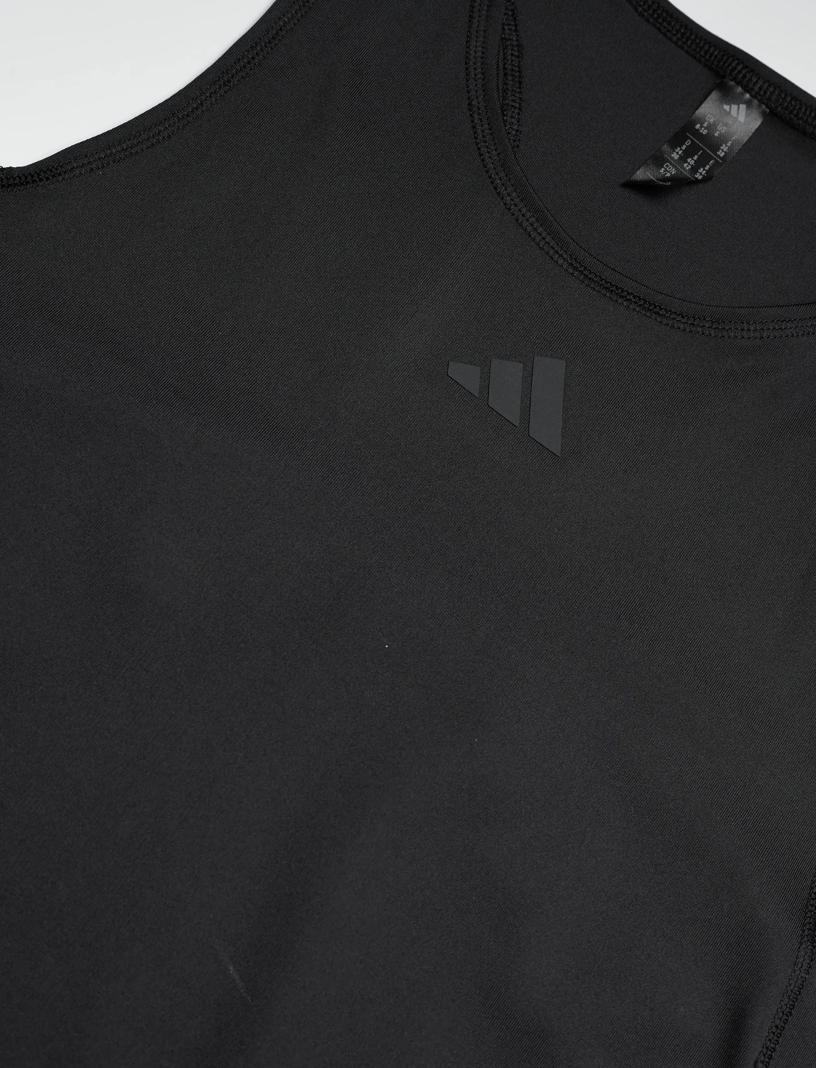 Marškinėliai be rankovių ADIDAS Club Women Black (L)