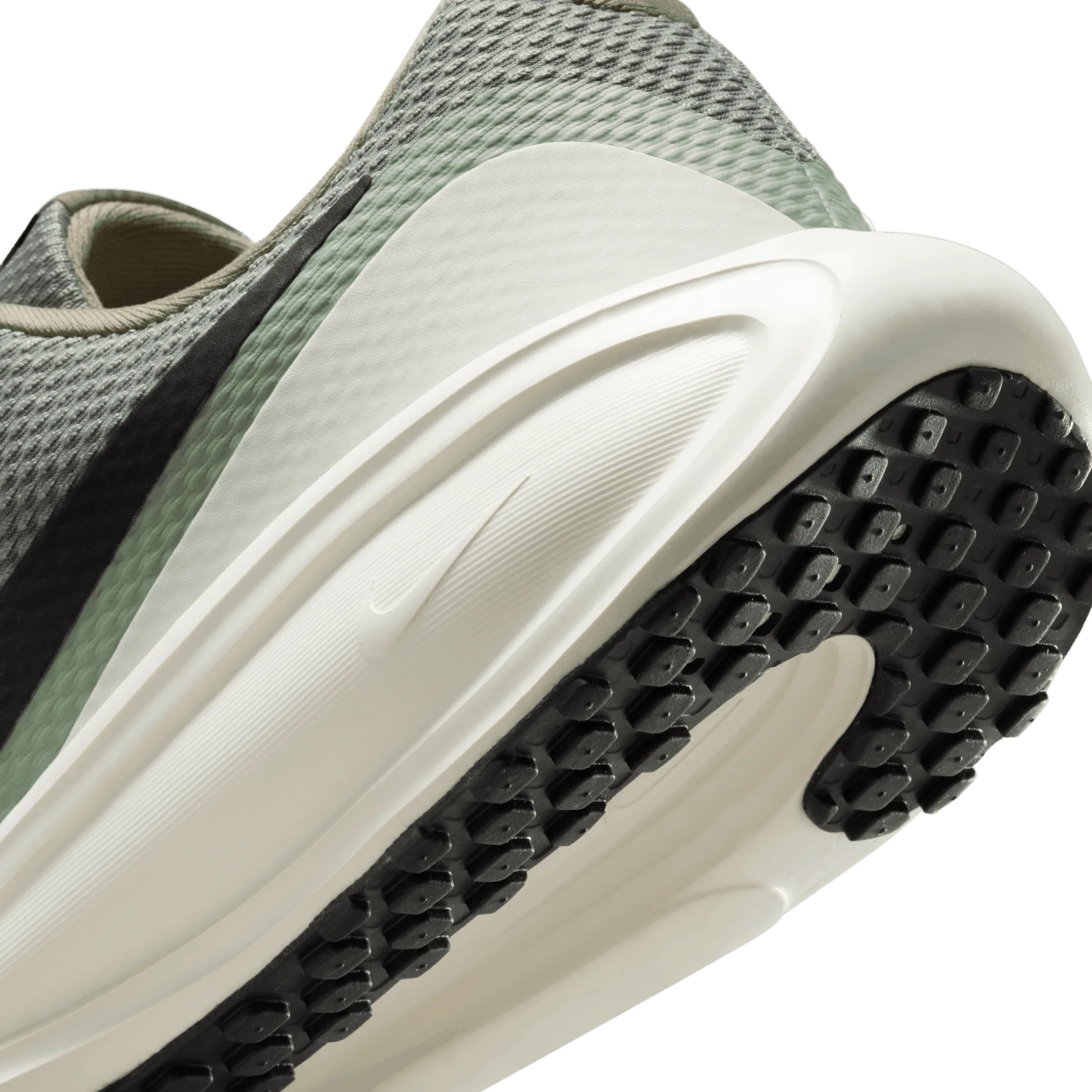 Nike Revolution 8 (Khaki)