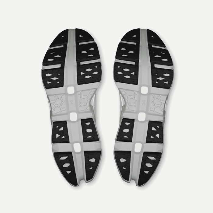 ON CLOUDMONSTER 3 HYPER Men's Running Shoes