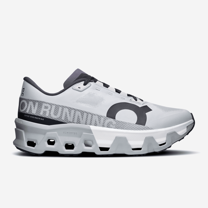 ON CLOUDMONSTER HYPER juoda/balta vyriški bėgimo batai