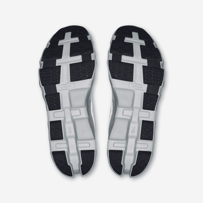 ON CLOUDMONSTER HYPER juoda/balta vyriški bėgimo batai