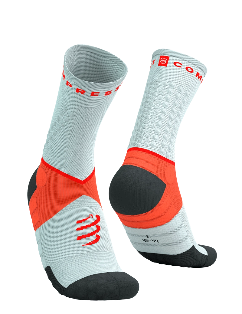 COMPRESSPORT PRO RACING V4.0 ULTRALIGHT ilgos bėgimo kojinės